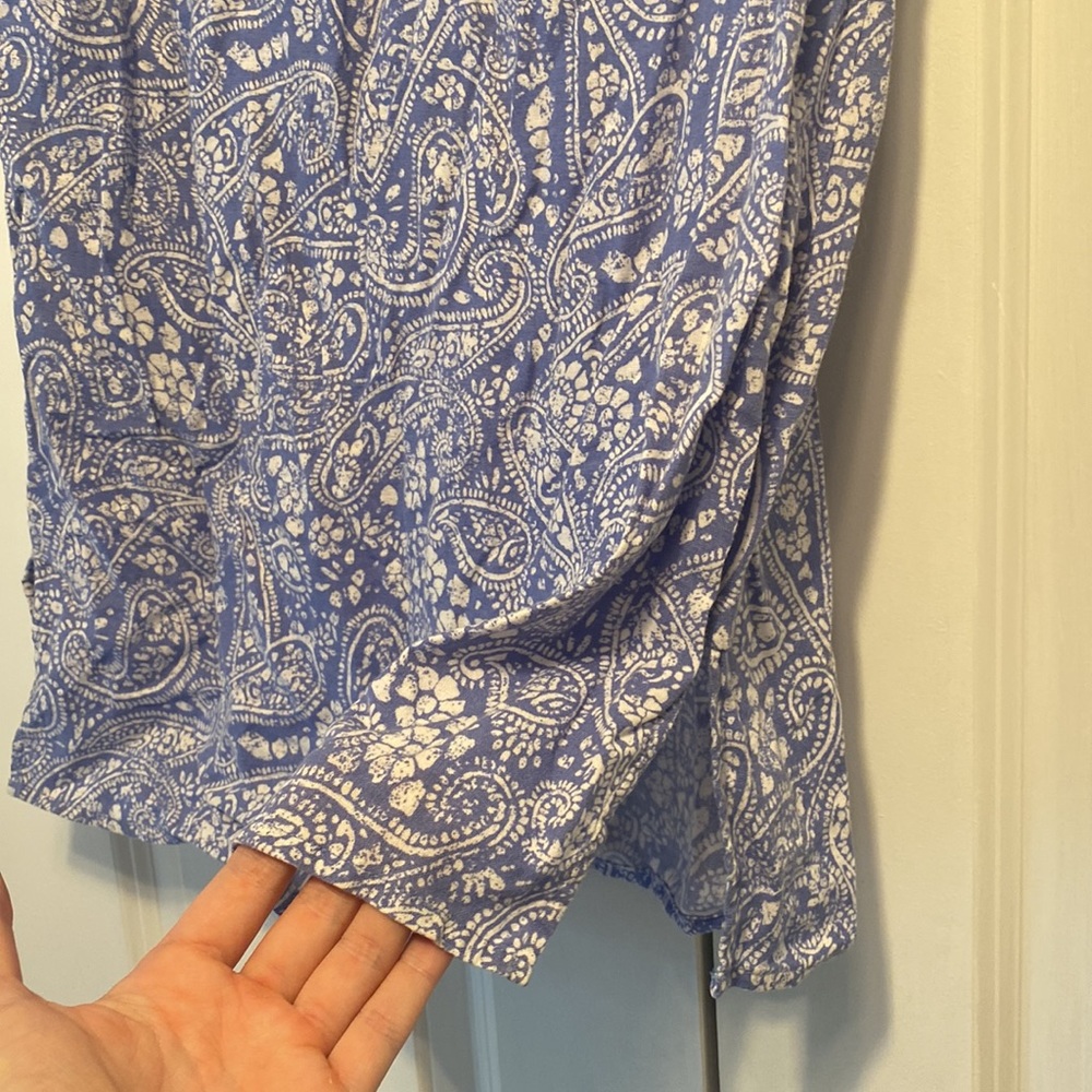 3 for $15 Bundle! Anne Carson Scoop Neck Sleeveless Blouse - Picture 2 of 5